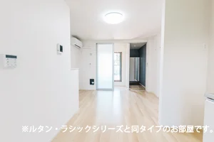 のマンスリーマンション・ウィークリーマンション「アマルコルド 101・洋室(No.1493162)」メイン画像