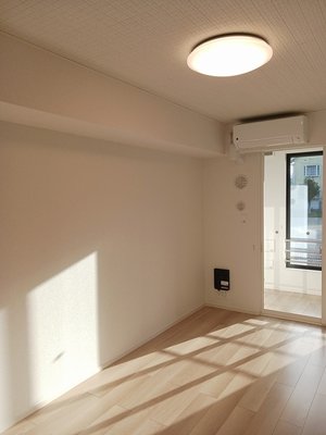 のマンスリーマンション・ウィークリーマンション「ユウア　プルメリア　Ａ 102・洋室(No.1493304)」メイン画像