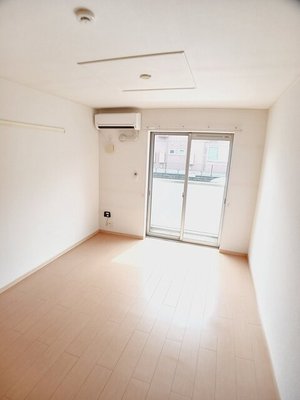 のマンスリーマンション・ウィークリーマンション「セゾン　ジェルメ　Ⅲ 102・洋室(No.1493399)」メイン画像
