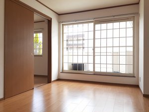 のマンスリーマンション・ウィークリーマンション「スターブル松ヶ瀬　Ａ 201・洋室(No.1493570)」メイン画像