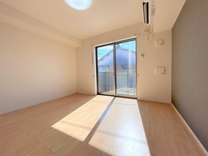 のマンスリーマンション・ウィークリーマンション「サウス　フォアフロント　Ⅰ 203・洋室(No.1493581)」メイン画像