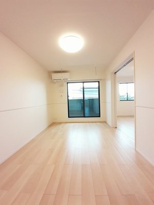のマンスリーマンション・ウィークリーマンション「ピアナス・イリーデ　Ⅰ 202・洋室(No.1493632)」メイン画像