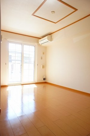 のマンスリーマンション・ウィークリーマンション「フィデールＳＡＫＵＲＡ　Ⅱ 103・洋室(No.1493843)」メイン画像