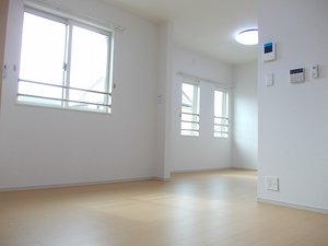 のマンスリーマンション・ウィークリーマンション「ライマ　エスペランサ 202・洋室(No.1493883)」メイン画像