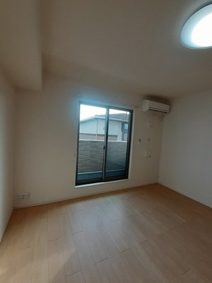 のマンスリーマンション・ウィークリーマンション「ミルト松前　Ⅲ 207・洋室(No.1493993)」メイン画像