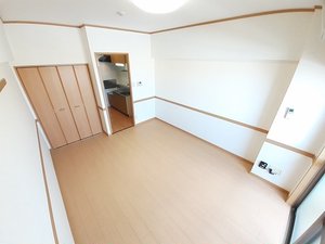 のマンスリーマンション・ウィークリーマンション「クレセント　きららⅡ 502・洋室(No.1494404)」メイン画像