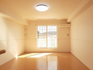 三郷市のマンスリーマンション・ウィークリーマンション「イアリスⅠ 203・洋室(No.1494908)」メイン画像
