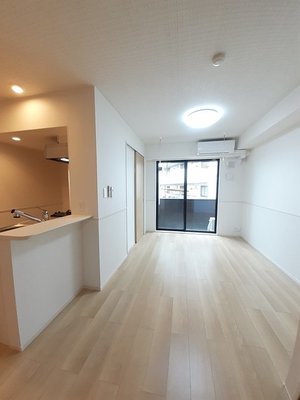 東京都のマンスリーマンション・ウィークリーマンション「ベラ　ヴィータ 103・洋室(No.1494960)」メイン画像