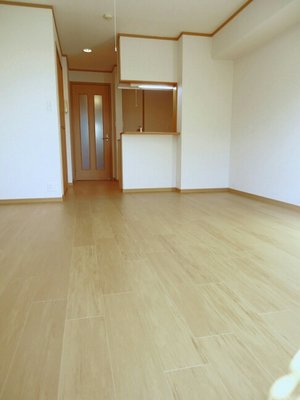 のマンスリーマンション・ウィークリーマンション「フロラシオン　草間 102・洋室(No.1494962)」メイン画像