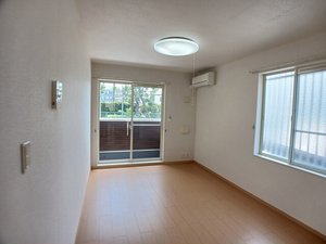 のマンスリーマンション・ウィークリーマンション「コモド　カーサ 101・洋室(No.1495274)」メイン画像
