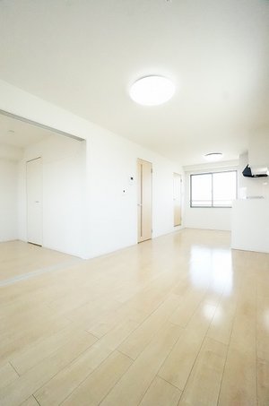 のマンスリーマンション・ウィークリーマンション「Ｑ－フロンティアⅢ 301・洋室(No.1495539)」メイン画像