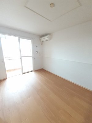 新潟県のマンスリーマンション・ウィークリーマンション「メゾン・ド・シュシュβ 203・洋室(No.1495667)」メイン画像