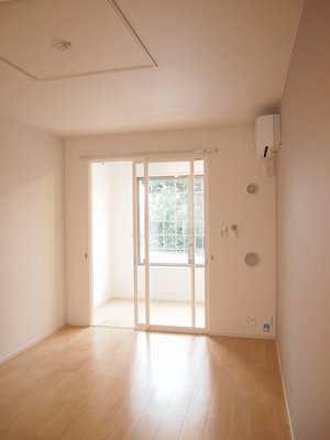 のマンスリーマンション・ウィークリーマンション「サンパティ 103・洋室(No.1495698)」メイン画像