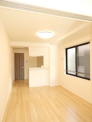 のマンスリーマンション・ウィークリーマンション「カーサ　フェリーチェ　小瀬 201・洋室(No.1495800)」メイン画像