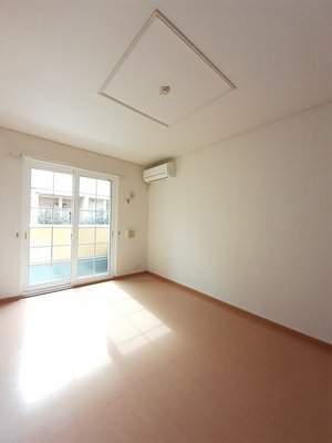 のマンスリーマンション・ウィークリーマンション「プリムローズＣ 103・洋室(No.1495909)」メイン画像