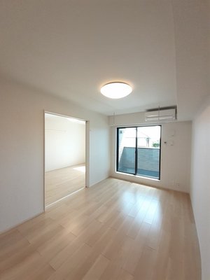 のマンスリーマンション・ウィークリーマンション「プリティハウスＹ４ 204・洋室(No.1495958)」メイン画像