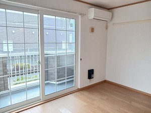 のマンスリーマンション・ウィークリーマンション「ラフィーネ緑岡Ａ 102・洋室(No.1495987)」メイン画像