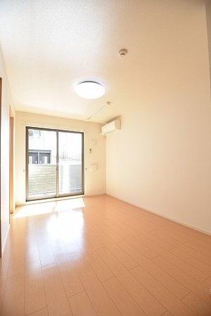 のマンスリーマンション・ウィークリーマンション「プリエール弐　Ａ 105・洋室(No.1496280)」メイン画像