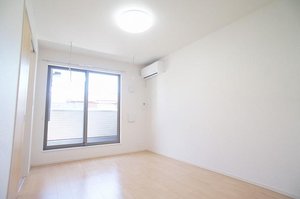 のマンスリーマンション・ウィークリーマンション「ロンジェヴィタ 203・洋室(No.1496301)」メイン画像