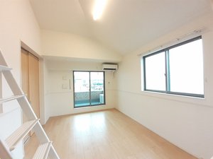 のマンスリーマンション・ウィークリーマンション「カーサ・ビオーラⅠ 201・洋室(No.1496309)」メイン画像