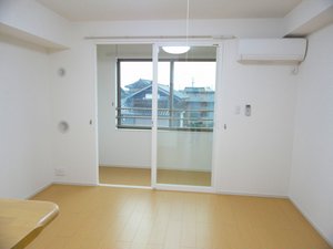 富山県のマンスリーマンション・ウィークリーマンション「グラースⅡ 202・洋室(No.1496388)」メイン画像