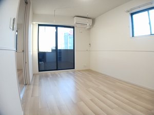 のマンスリーマンション・ウィークリーマンション「サン＆ムーン　Ⅰ 102・洋室(No.1496446)」メイン画像