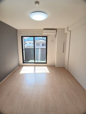 のマンスリーマンション・ウィークリーマンション「ブライト　西原駅前 202・洋室(No.1496560)」メイン画像