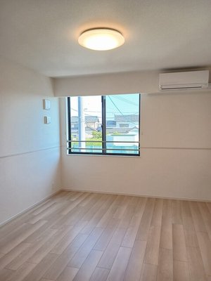 のマンスリーマンション・ウィークリーマンション「ルル・ミヤ 206・洋室(No.1496649)」メイン画像