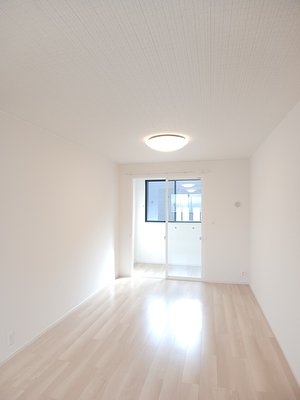 のマンスリーマンション・ウィークリーマンション「ロードカナロア 102・洋室(No.1496658)」メイン画像