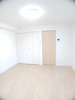のマンスリーマンション・ウィークリーマンション「カーサ・ディ・ドマーニⅡ 101・洋室(No.1497110)」メイン画像