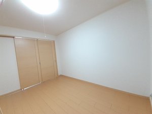 のマンスリーマンション・ウィークリーマンション「メゾンラフレシール 202・洋室(No.1497205)」メイン画像