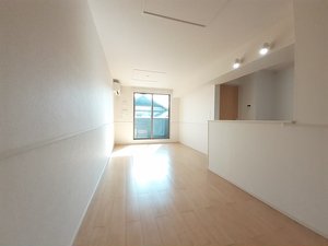 のマンスリーマンション・ウィークリーマンション「モンターナ　Ⅲ番館 206・洋室(No.1497249)」メイン画像
