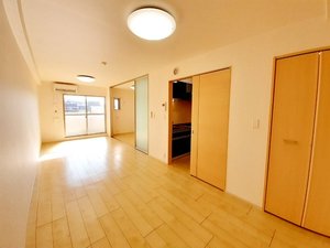 のマンスリーマンション・ウィークリーマンション「エストラット狭山 303・洋室(No.1497387)」メイン画像
