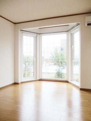 のマンスリーマンション・ウィークリーマンション「ニュ－クレスト－ル２４中山 103・洋室(No.1497456)」メイン画像