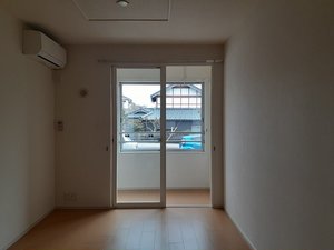 のマンスリーマンション・ウィークリーマンション「メディオカーサ　Ｋ 103・洋室(No.1497495)」メイン画像