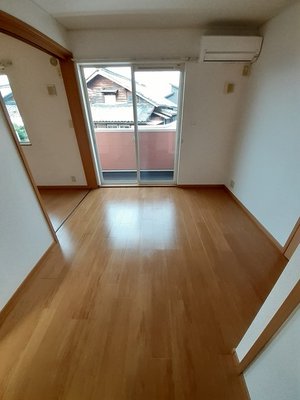 のマンスリーマンション・ウィークリーマンション「ハッピー尾山タウン　Ｂ 102・洋室(No.1497537)」メイン画像