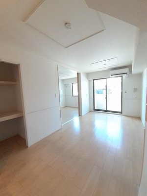 のマンスリーマンション・ウィークリーマンション「メゾンソレイユ亀島第２公園前Ａ 102・洋室(No.1497539)」メイン画像