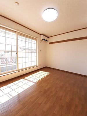 のマンスリーマンション・ウィークリーマンション「サン　パレス　クィーン 202・洋室(No.1497580)」メイン画像