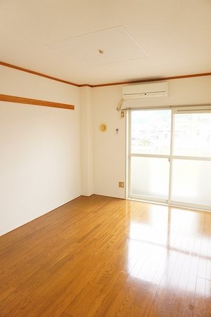 のマンスリーマンション・ウィークリーマンション「プラドール高松Ｂ 201・洋室(No.1497595)」メイン画像