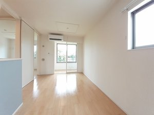のマンスリーマンション・ウィークリーマンション「アロマ・フォーレⅤ　Ａ 203・洋室(No.1497764)」メイン画像