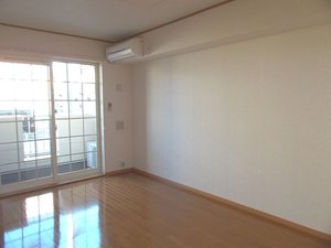 のマンスリーマンション・ウィークリーマンション「ハピネス　香呂 103・洋室(No.1497807)」メイン画像