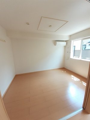 のマンスリーマンション・ウィークリーマンション「ヴィラージュ参番館 102・洋室(No.1497825)」メイン画像
