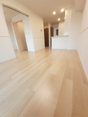 のマンスリーマンション・ウィークリーマンション「トレスプエンテ　Ⅱ 102・洋室(No.1497902)」メイン画像
