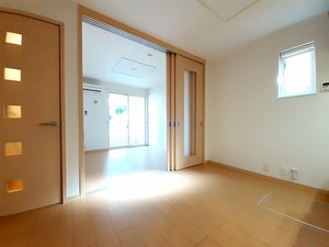 かほく市のマンスリーマンション・ウィークリーマンション「プラシード・ウエダⅡ 101・洋室(No.1498033)」メイン画像