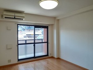 獨協大学前駅（埼玉県）のマンスリーマンション・ウィークリーマンション「ジュネス４ 303・洋室(No.1498370)」メイン画像