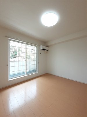 新見市のマンスリーマンション・ウィークリーマンション「ヴィラ・マウント　ワンＢ 201・洋室(No.1498623)」メイン画像