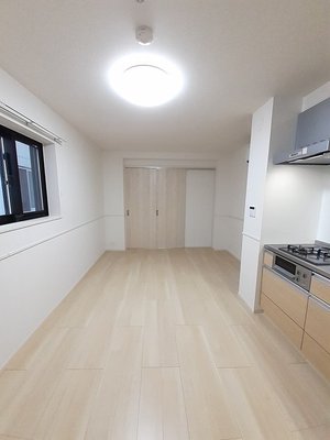 東京都のマンスリーマンション・ウィークリーマンション「ブレイ　ダ　ブリク 201・洋室(No.1498629)」メイン画像