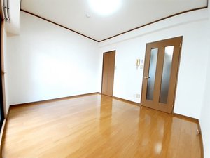 のマンスリーマンション・ウィークリーマンション「エルマーノ下到津 303・洋室(No.1498631)」メイン画像