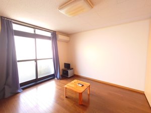 埼玉県のマンスリーマンション・ウィークリーマンション「レオパレスＣｙｐｅｒｕｓ 303(No.1498847)」メイン画像