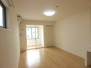 のマンスリーマンション・ウィークリーマンション「グレイスガーデン松森Ⅲ 101・洋室(No.1498984)」メイン画像